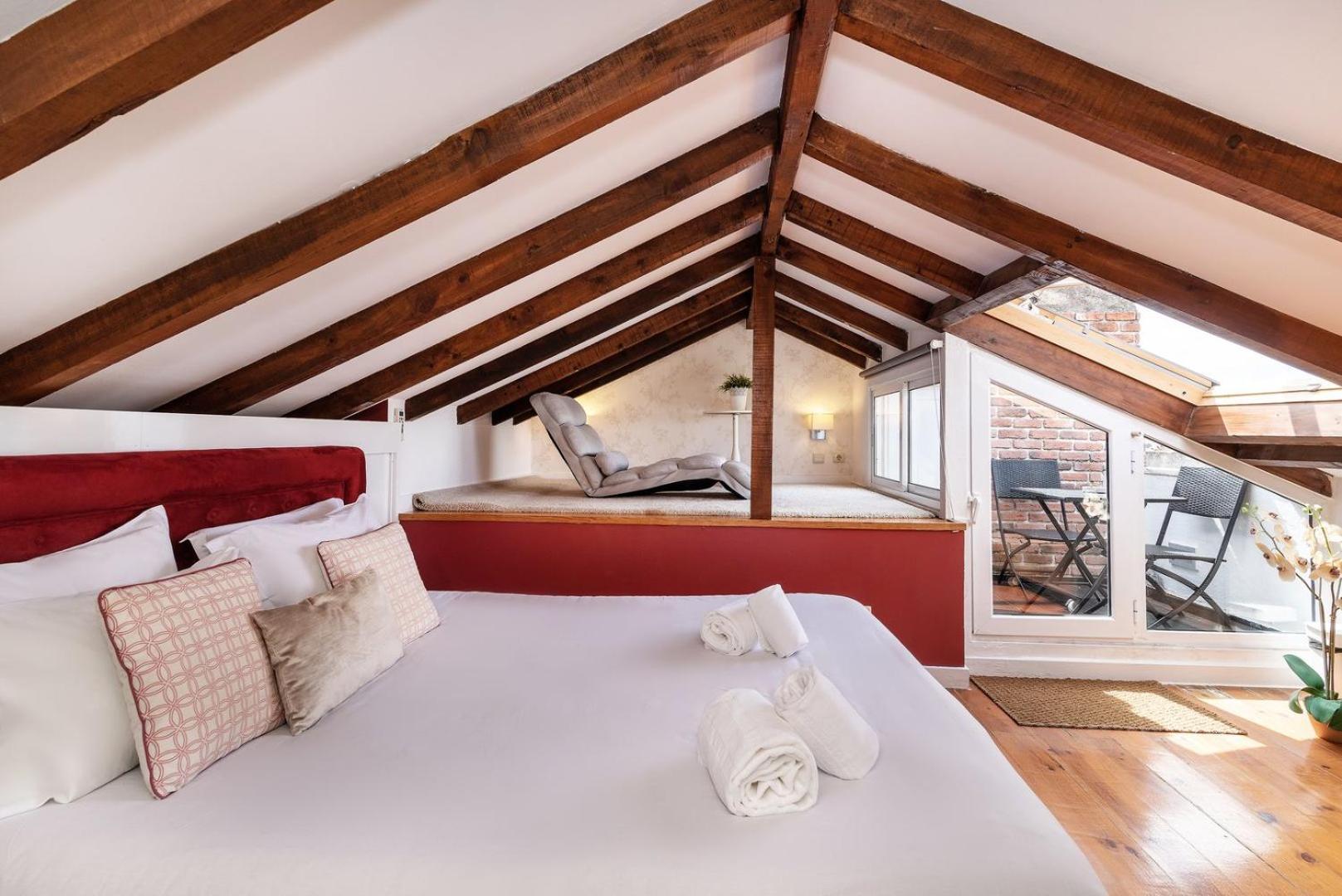 Appartamento Guestready - Fantastic Rustic Duplex With Terrace Lisbona Esterno foto