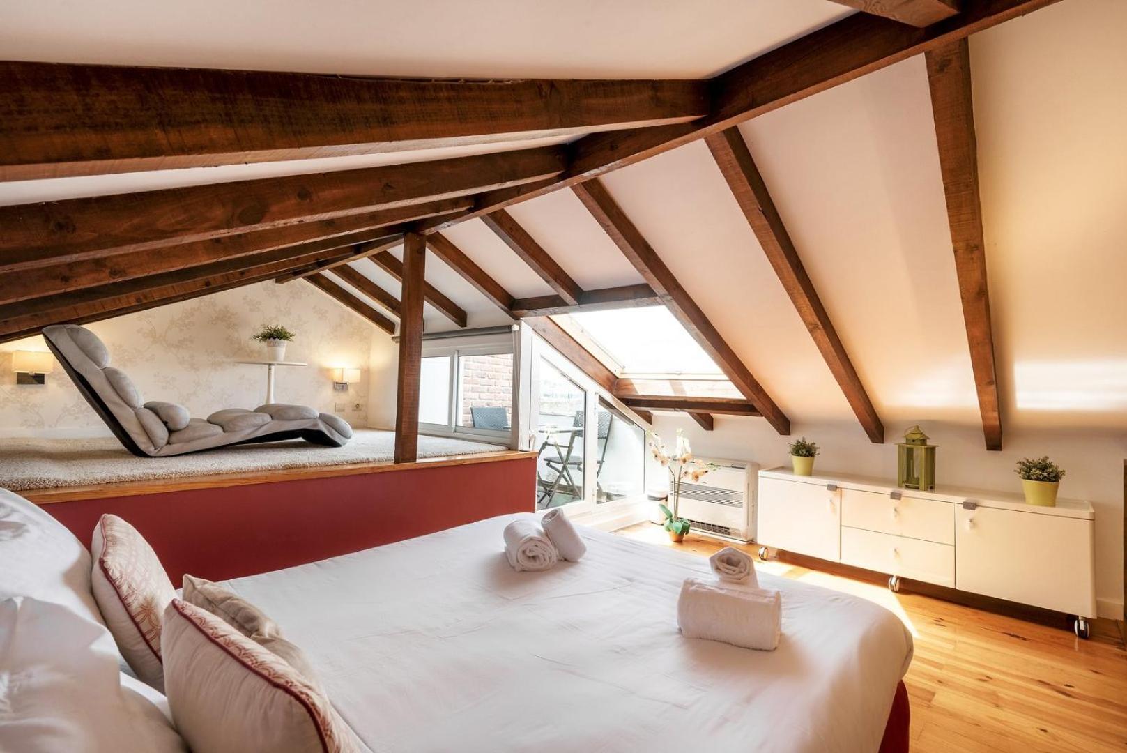 Appartamento Guestready - Fantastic Rustic Duplex With Terrace Lisbona Esterno foto