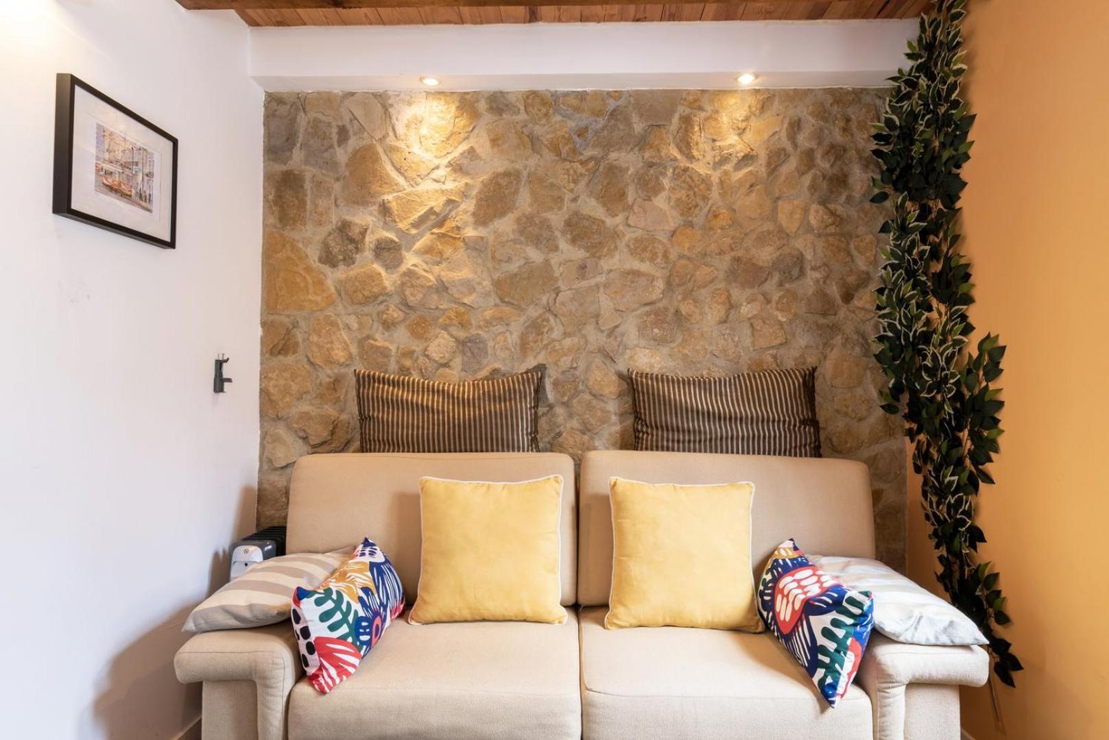 Appartamento Guestready - Fantastic Rustic Duplex With Terrace Lisbona Esterno foto